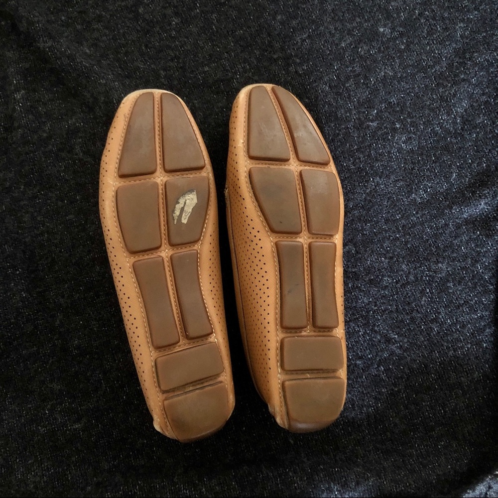 Prada tan colored driving loafer - Picture 4 of 10